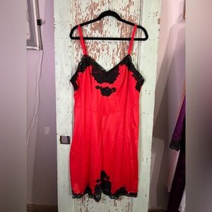 VTG Red and Black Lace slip dress
